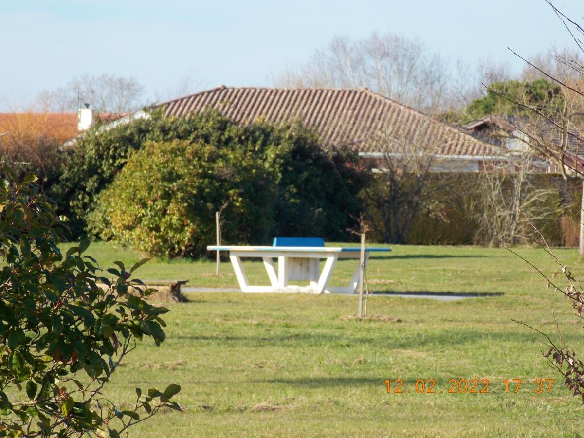 Maison Authentique Avec Spa Pres De Dax Et Son Jardin Villa Angoumé Exterior foto